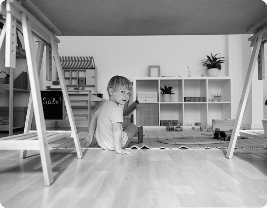 child playing in the living room